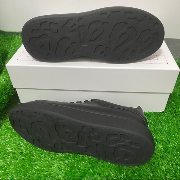 Men's McQueen black sneakers - Picture 5 of 6